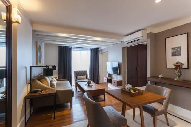 Marine Beach Hotel Pattaya-Marine Bedroom Suite-5