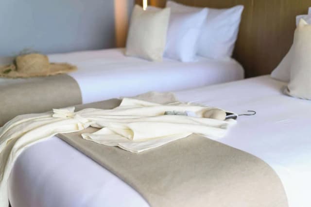 Wyndham Grand Nai Harn Beach Phuket-Deluxe Room, 2 Twin Beds, Non Smoking-1