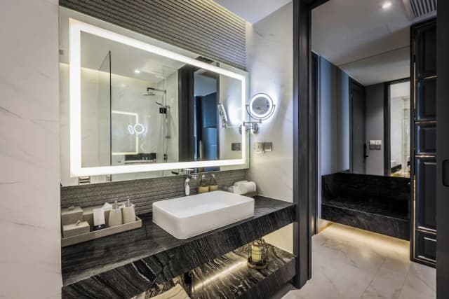 Wyndham Grand Nai Harn Beach Phuket-Deluxe Room, 2 Twin Beds, Non Smoking, Lagoon View-5