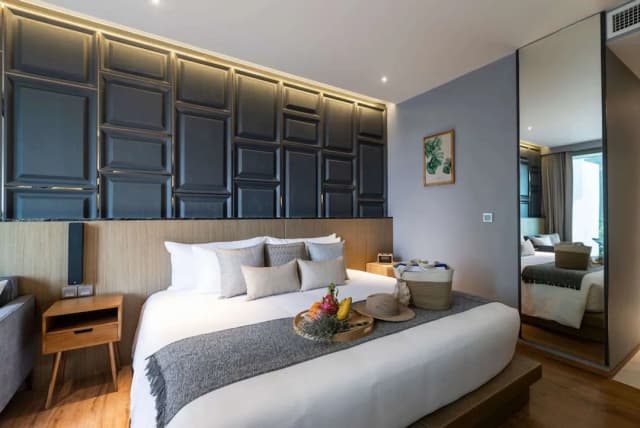 Wyndham Grand Nai Harn Beach Phuket-Deluxe Room, 1 King Bed, Non Smoking-1