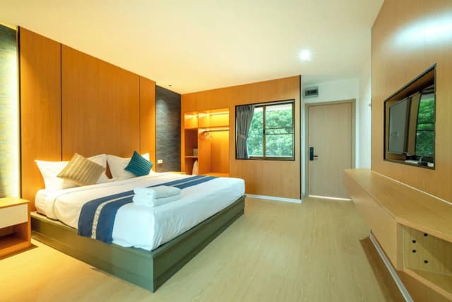 Selina Place Pattaya-Senior Double Room-1