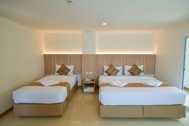 아이리스 팰리스-패밀리 스튜디오-3