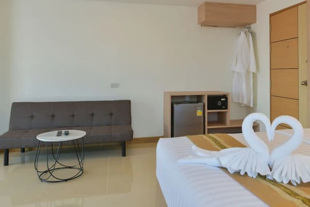 아이리스 팰리스-디럭스 더블룸-4