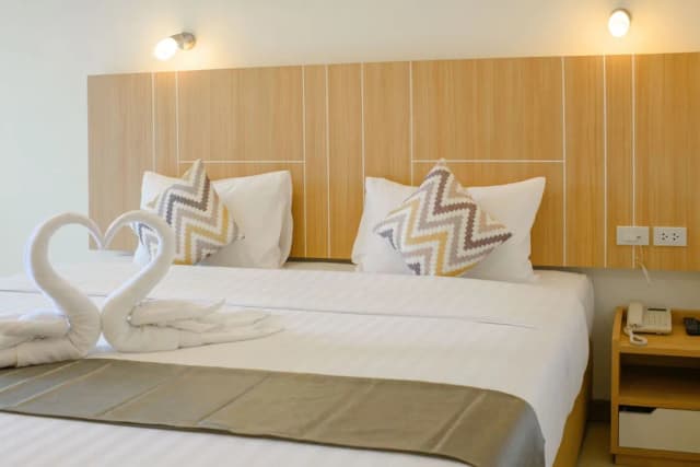 아이리스 팰리스-디럭스 더블룸-9