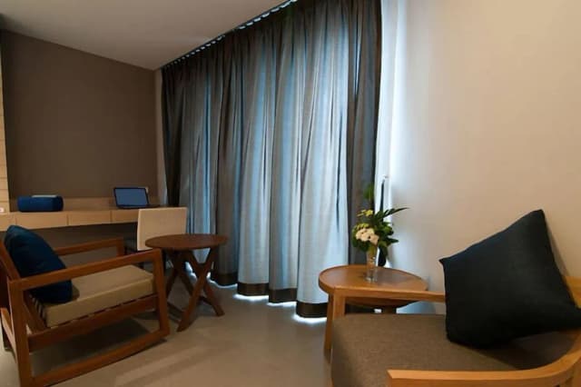 ASHLEE Heights Hotel Patong-Deluxe King Bed-13