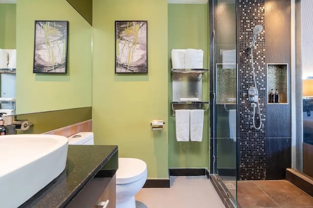 ザ コンチネント ホテル スクンビット - アソーク BTS バンコク-Continent King Room-17