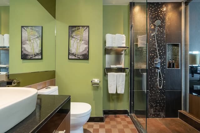 ザ コンチネント ホテル スクンビット - アソーク BTS バンコク-Continent King Room-16