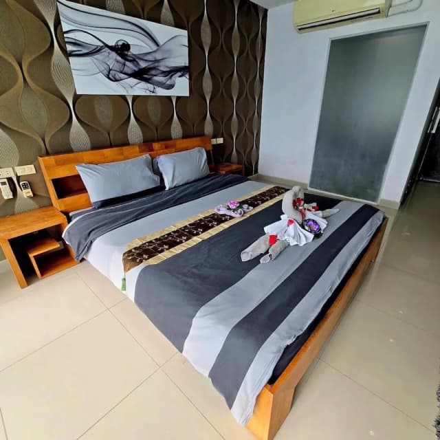 Cozy Resort, A Boutique Hotel-Classic Room, 1 King Bed, Pool View-3