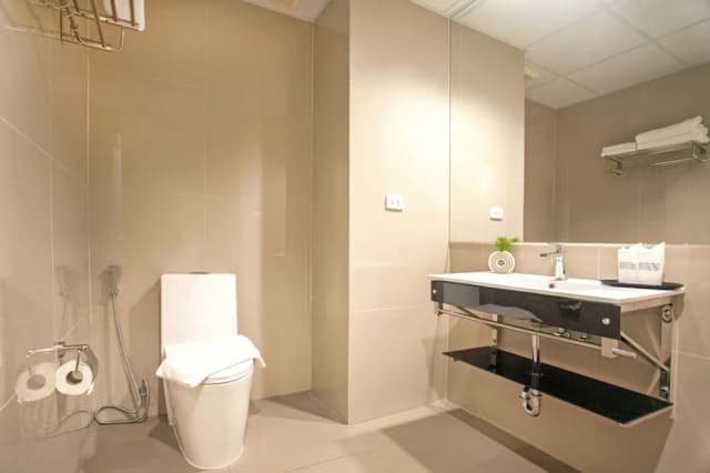 Hill Fresco-Premier Studio-10