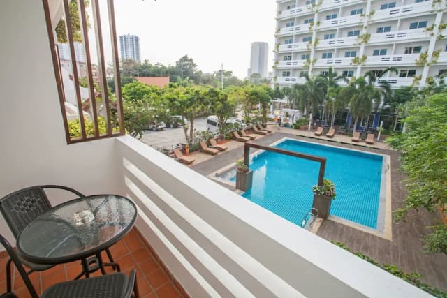 Hill Fresco-Premier Studio-8