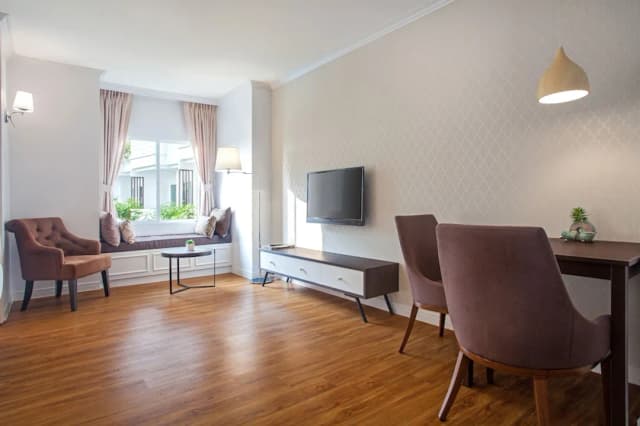 Hill Fresco-Premier Studio-7