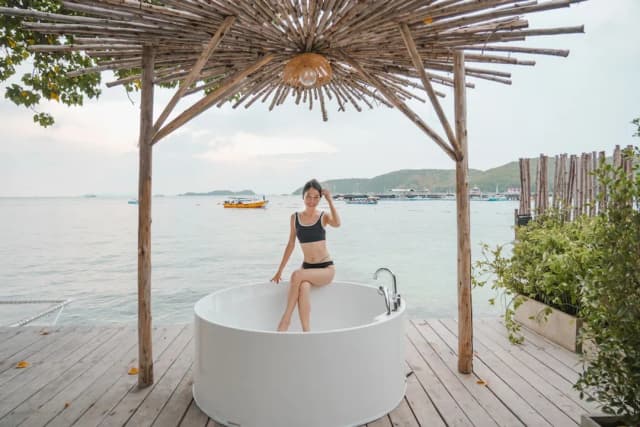 Cape Haven Koh Larn-Romantic Villa, 1 Bedroom, Ocean View, Oceanfront-15