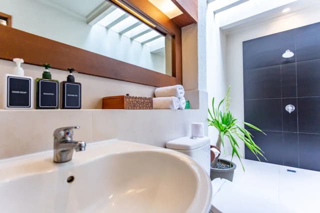 Mutiara Bali Boutique Resort Villas & Spa-Family Room (1 King Bed + 1 Single Bed)-6