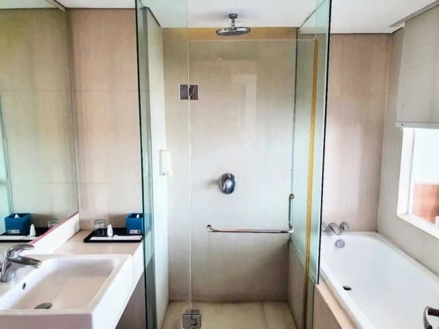 파라곤 호텔 스미냑-Premier Plus-4