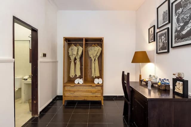 Ubud Raya Boutique Hotel-Deluxe Double or Twin Room with Pool View and Free Benefits-4