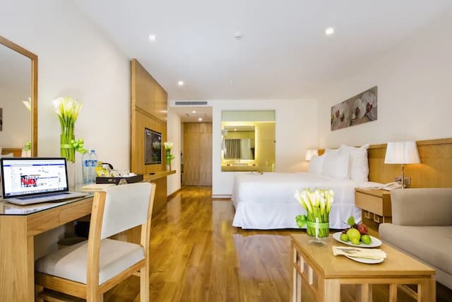 로사카 나트랑 호텔-이그제큐티브 스위트, 침실 1개, 욕조-3