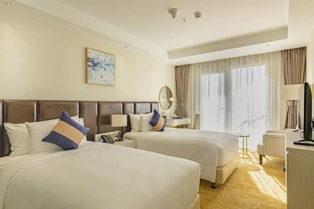 La Vela Saigon Hotel-La Vela Deluxe Twin Room-1