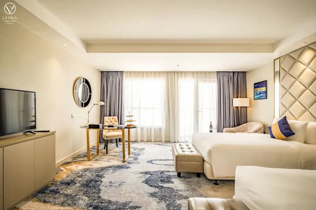 La Vela Saigon Hotel-La Vela Luxury Twin Room-5