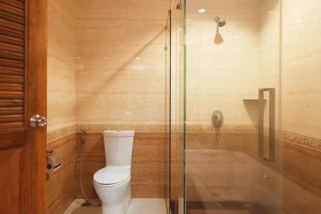 Welcome World Beachfront Resort-Deluxe Twin - High floor-6