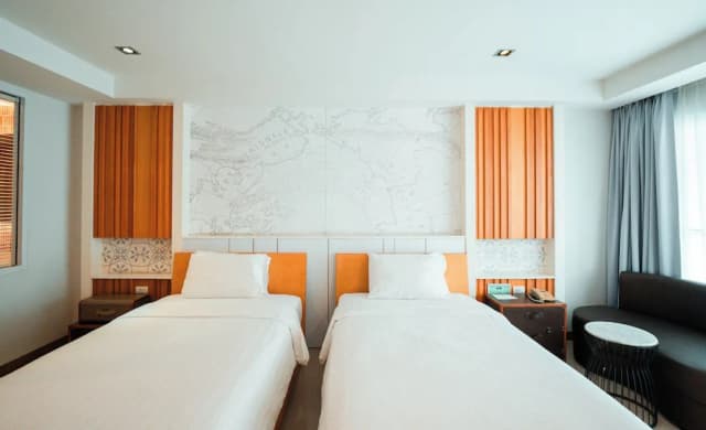 Welcome World Beachfront Resort-Deluxe Twin-4