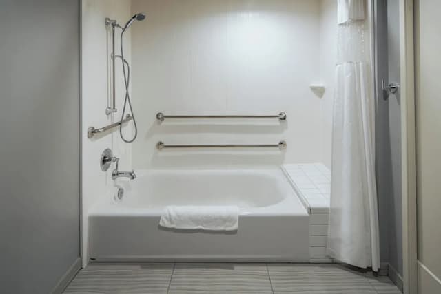 Ramada by Wyndham Burbank Airport-Room, 1 King Bed, Accessible, Non Smoking (Mobility/Hearing Impaired)-1