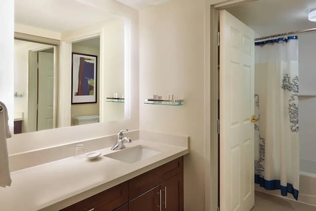 Residence Inn by Marriott Toronto Airport-Suite, 1 Bedroom-2