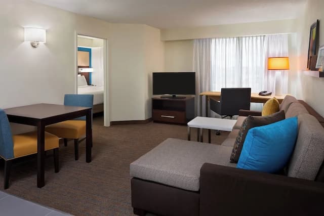 Residence Inn by Marriott Toronto Airport-Suite, 1 Bedroom-1
