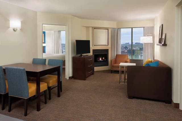 Residence Inn by Marriott Toronto Airport-Suite, 2 Bedrooms-5