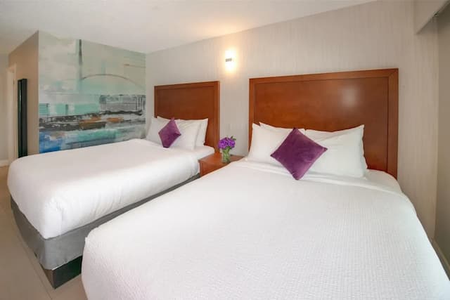 Coast Metro Vancouver Hotel-Room, 2 Queen Beds (Coast)-5