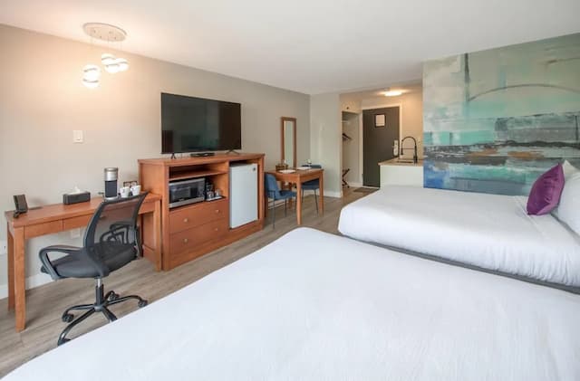 Coast Metro Vancouver Hotel-Room, 2 Queen Beds, Kitchenette (Coast)-5
