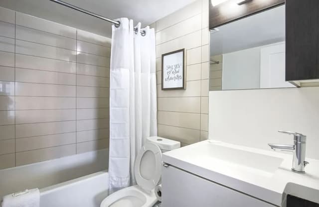 Life Suites Loft - CN Tower-Executive Condo, 3 Bedrooms, Non Smoking, City View-11