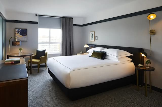 Kimpton Saint George by IHG-Room, 1 King Bed, Roll-in Shower (Mobility Accessible)-6