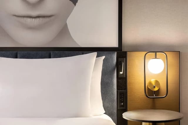 ラディソン ブル バンクーバー エアポート ホテル & マリーナ-ルーム キングベッド 1 台 禁煙-9