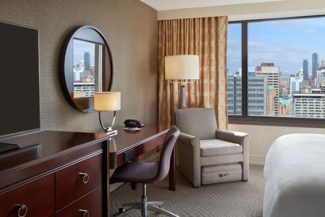 쉐라톤 센터 토론토 호텔-룸, 퀸사이즈침대 2개-4