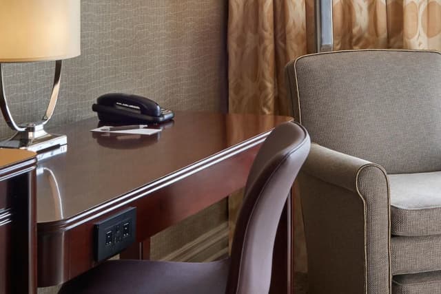 쉐라톤 센터 토론토 호텔-클럽룸, 퀸사이즈침대 2개-2