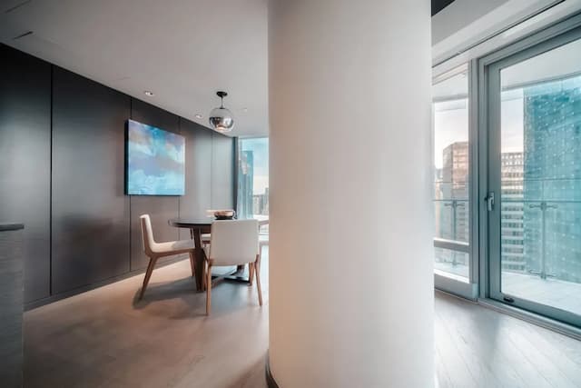 패러독스 밴쿠버-이그제큐티브 스위트, 침실 1개, 욕조, 시내 전망-8