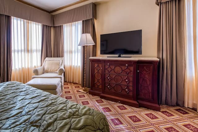 엠버시 호텔-룸, 킹사이즈침대 1개-16