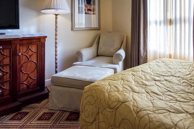 엠버시 호텔-더블룸, 더블침대 2개-8