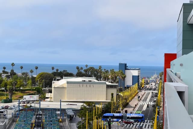 Hampton Inn & Suites Santa Monica-开间, 1 张特大床, 无烟房, 阳台-6