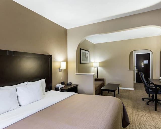 퀄리티 스위트 휴스턴 NW 사이-페어-스위트, 킹사이즈침대 1개 및 소파베드, 금연-1