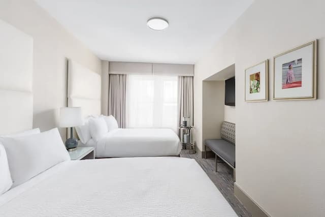 Holiday Inn Express Chicago - Magnificent Mile by IHG-Standard Room, 2 Double Beds-1