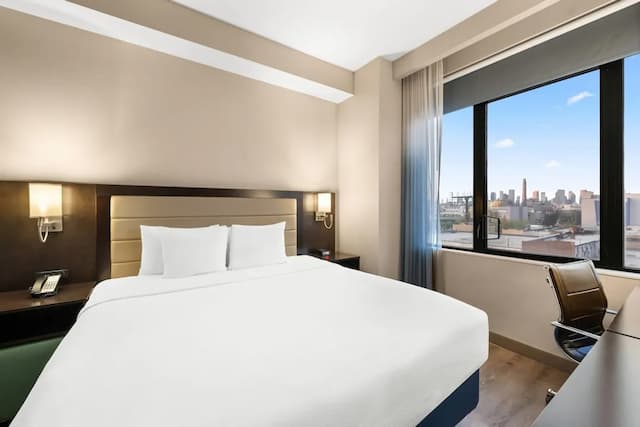 コンフォート イン プロスペクト パーク - ブルックリン-スタンダード ルーム キングベッド 1 台 禁煙-3