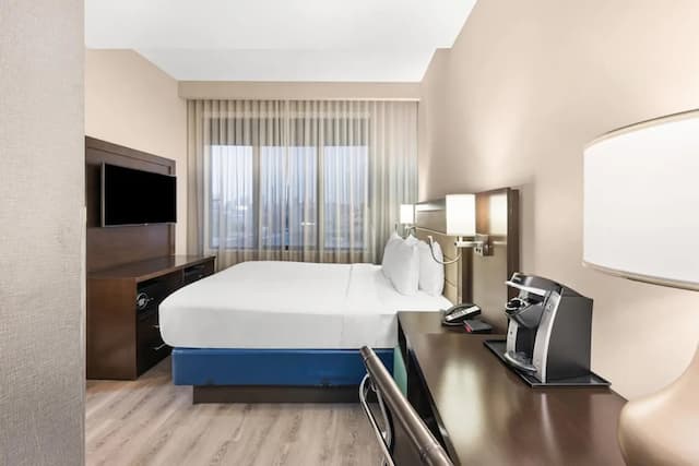 コンフォート イン プロスペクト パーク - ブルックリン-ルーム クイーンベッド 1 台 禁煙 (Upgrade)-6