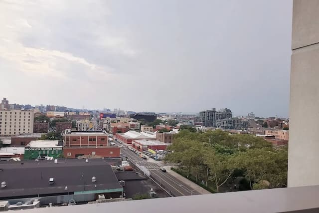 フェアフィールド・イン & スイート・バイ・マリオット・ニューヨーク・ブルックリン-ルーム キングベッド 1 台 バルコニー-5