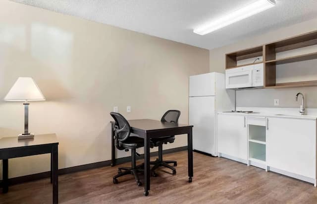 익스텐디드 스테이 아메리카 스위트 휴스턴 케이티 프리웨이 에너지 코리도어-슈피리어 스튜디오, 퀸사이즈침대 1개 및 소파베드, 금연-4