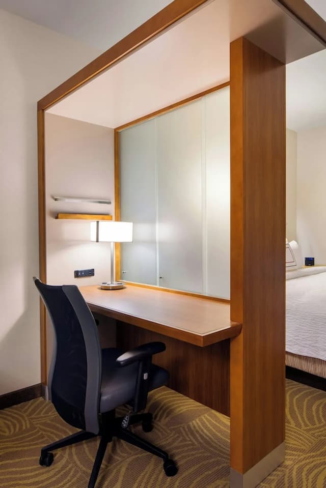 SpringHill Suites Los Angeles Burbank/Downtown-Studio, 1 King Bed with Sofa bed-7