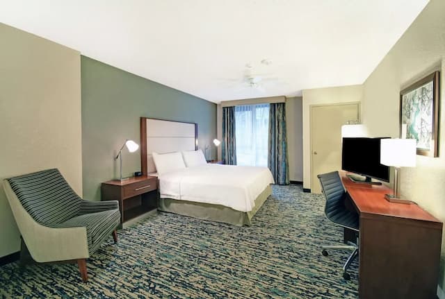 홈우드 스위트 바이 힐튼 시애틀 다운타운-스위트, 침실 1개 (1 King Bed, Boardroom Table for 12)-1