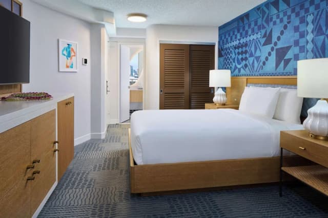 OUTRIGGER Waikiki Paradise Hotel-Room, 1 Queen Bed-1
