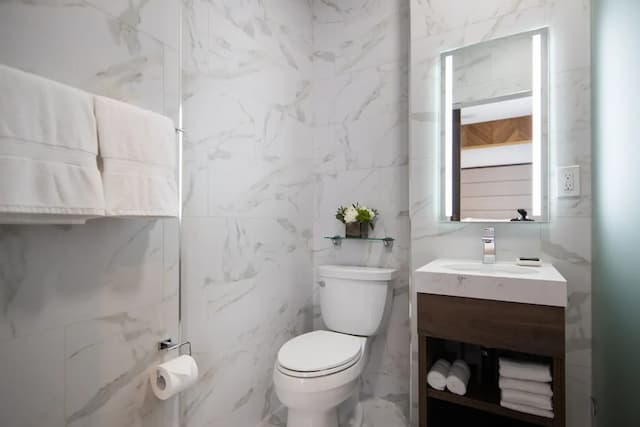 호텔 32원-스탠다드룸, 더블침대 2개-4