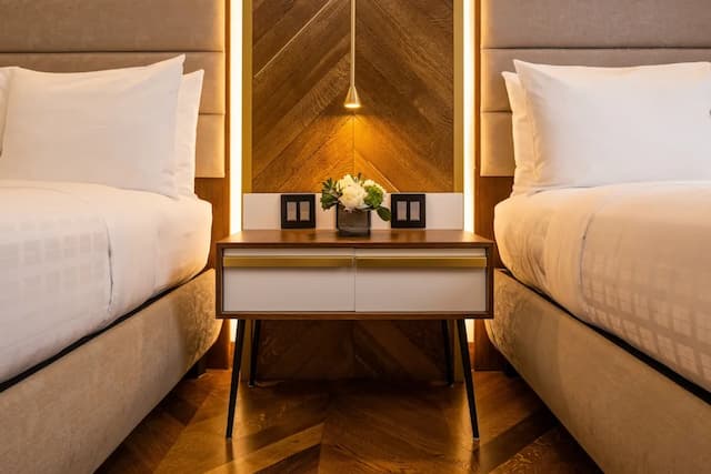 호텔 32원-스탠다드룸, 더블침대 2개, 장애인 지원-3